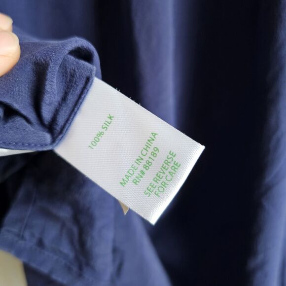 Lilly Pulitzer Elsa Silk Top Medium Button Front Smocked Neck True Navy 46456 - Picture 6 of 6